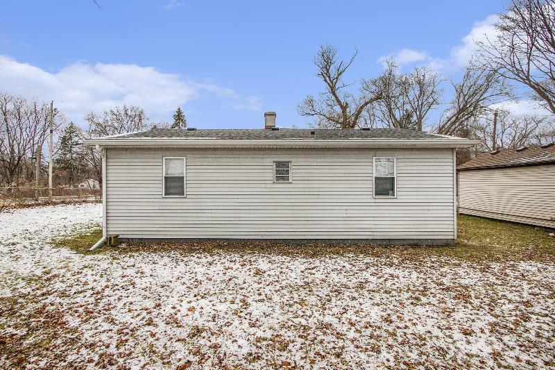 Listing Photo for 1360 Whitney Avenue