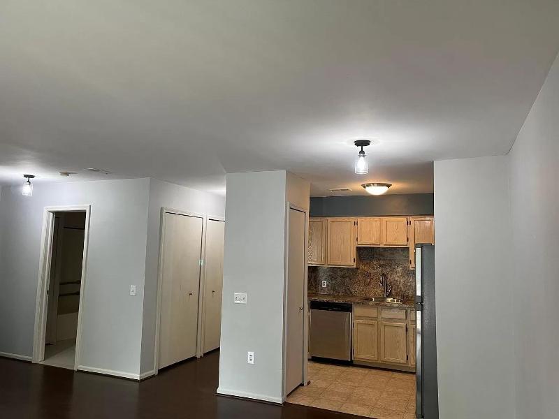Listing Photo for 1127 S Lake Drive 208