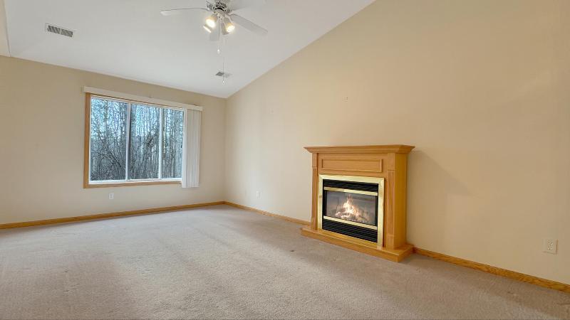 Listing Photo for 246 Greenview Circle