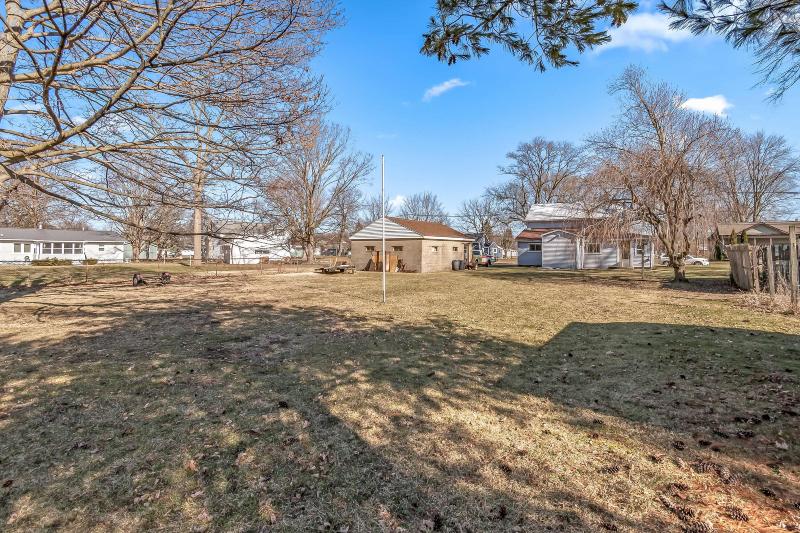 Listing Photo for 15 Central Park Drive