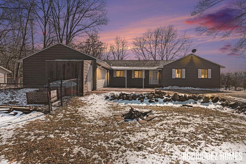 Listing Photo for 10752 Thornapple Drive