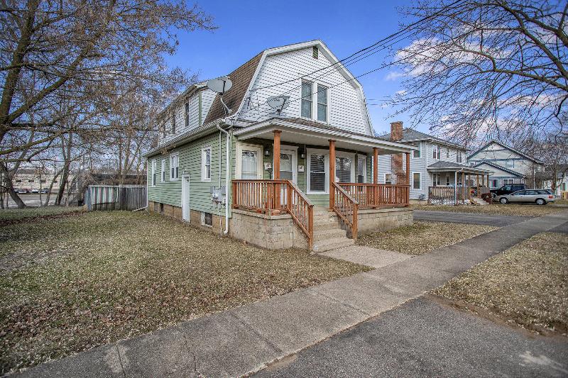 Listing Photo for 828 W Green Street