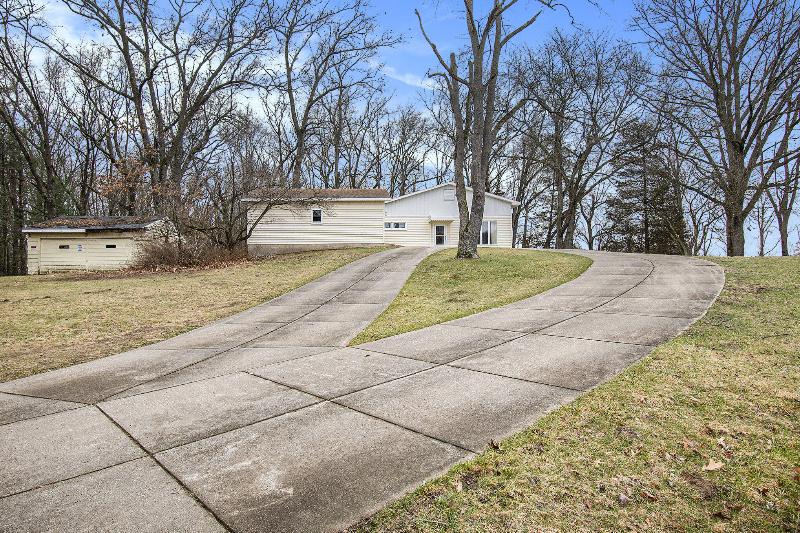 Listing Photo for 1700 Lindsey Road