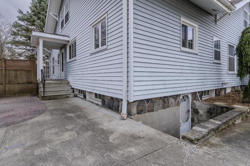 Listing Photo for 311 S Thompson Street