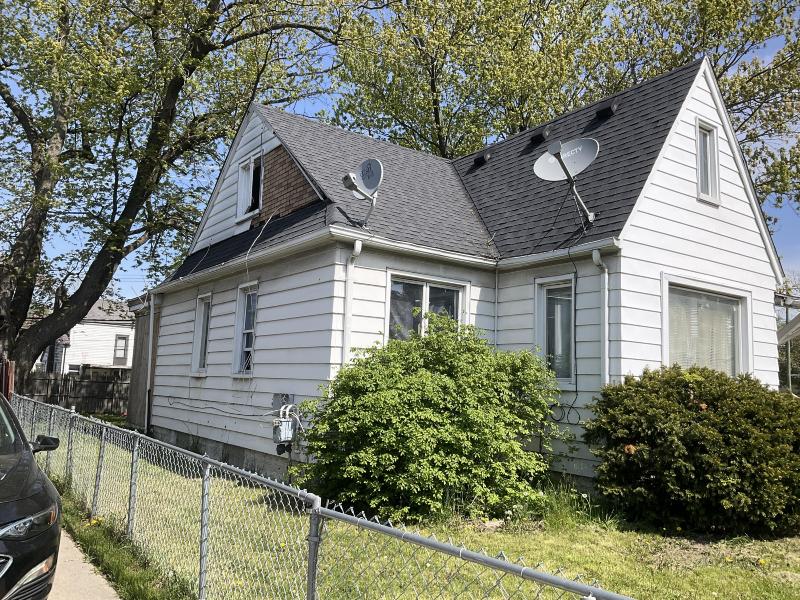 Listing Photo for 881 Perry Street
