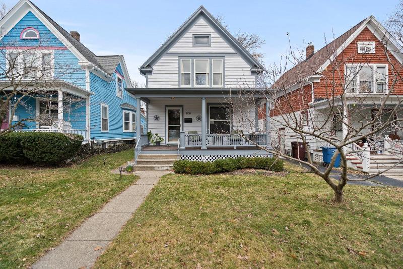 Listing Photo for 806 W Liberty Street