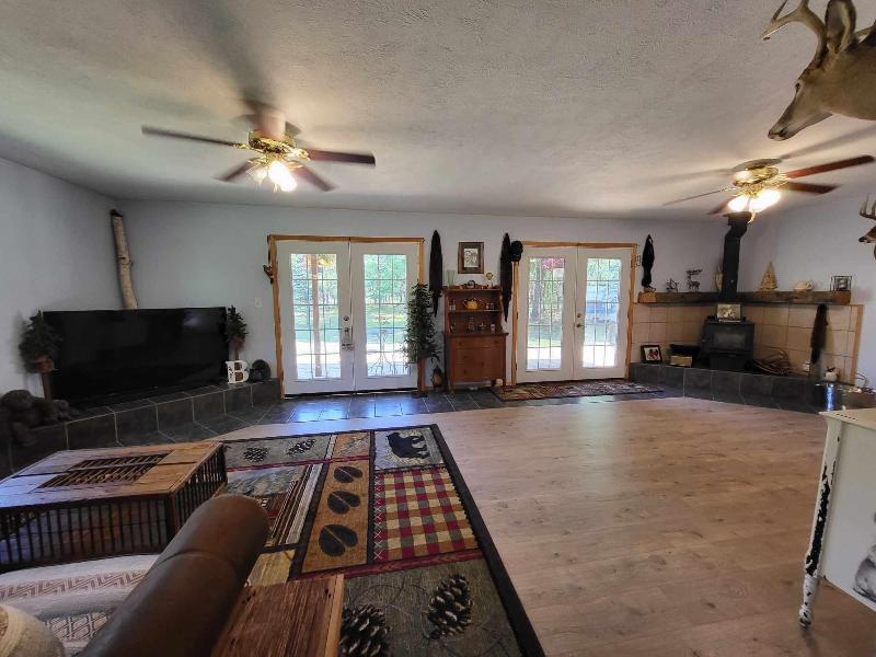 Listing Photo for 4711 Muffler Alley