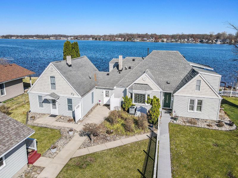 Listing Photo for 1925 Lakeview Drive