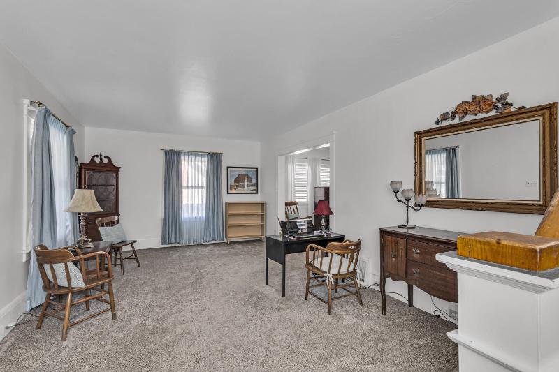 Listing Photo for 601 S Grinnell Street