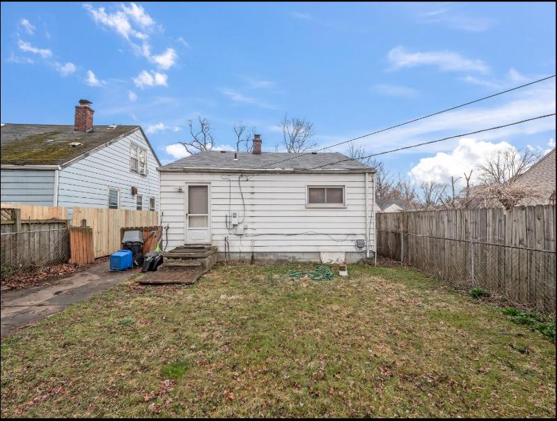 Listing Photo for 15562 Norborne Avenue