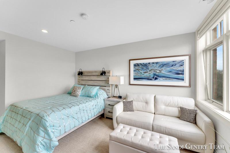 Listing Photo for 22 S Harbor Drive 301