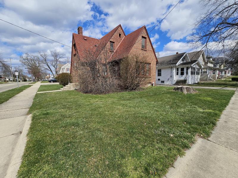 Listing Photo for 1045 S West Avenue