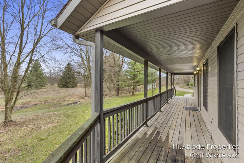 Listing Photo for 635 16 Mile Road