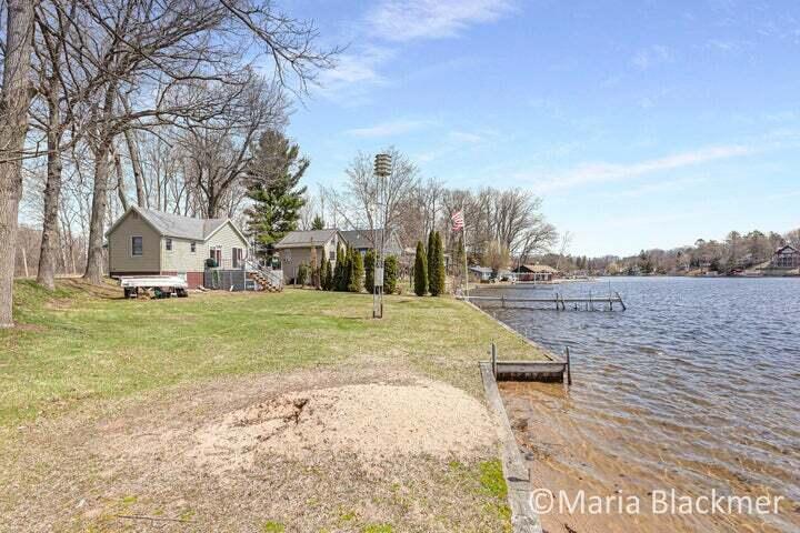 Listing Photo for 811 N Crooked Lake Drive