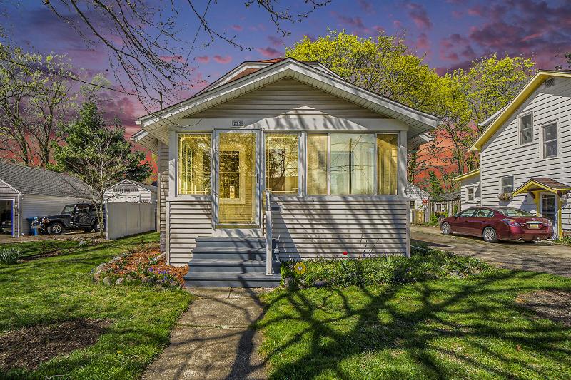 Listing Photo for 222 Garland Street