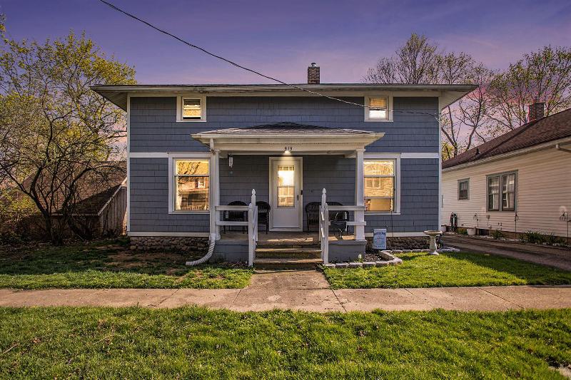 Listing Photo for 515 W Hanover Street