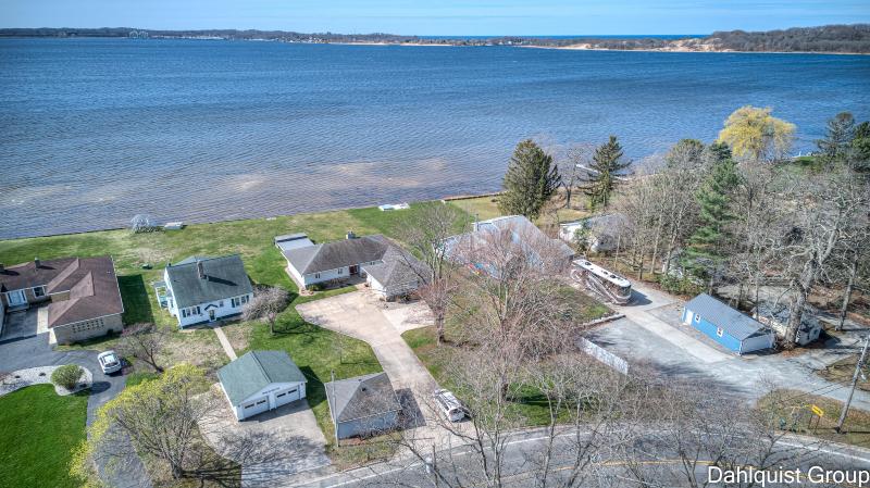 Listing Photo for 2663 Memorial Drive