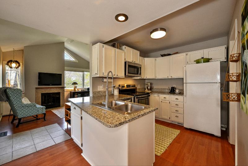 Listing Photo for 1227 Broadway Street 6