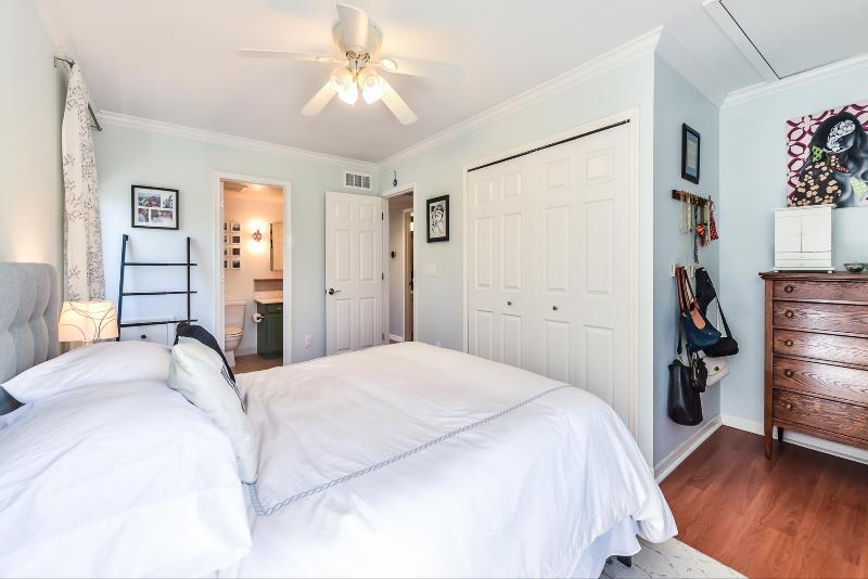 Listing Photo for 1227 Broadway Street 6