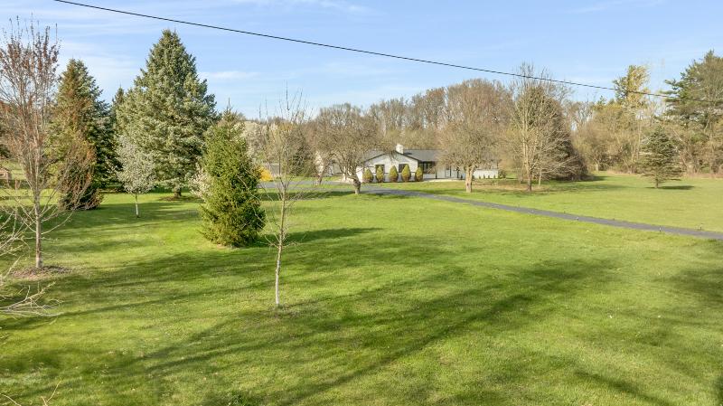 Listing Photo for 2387 E Commerce Road