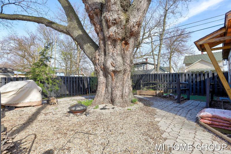 Listing Photo for 175 W 10th Street