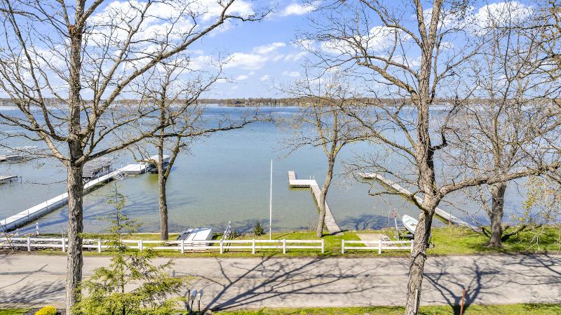 Listing Photo for 3285 Round Lake Highway