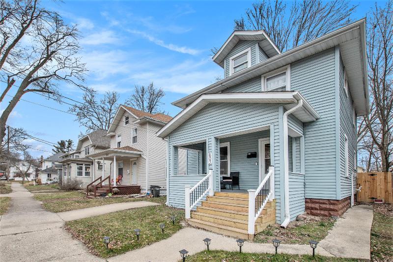 Listing Photo for 603 Sixth Street