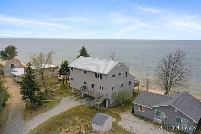 Listing Photo for 3885 S Lakeview Drive