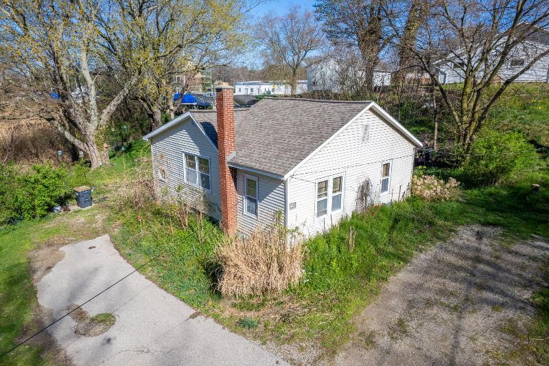 Listing Photo for 68 Bailey Avenue