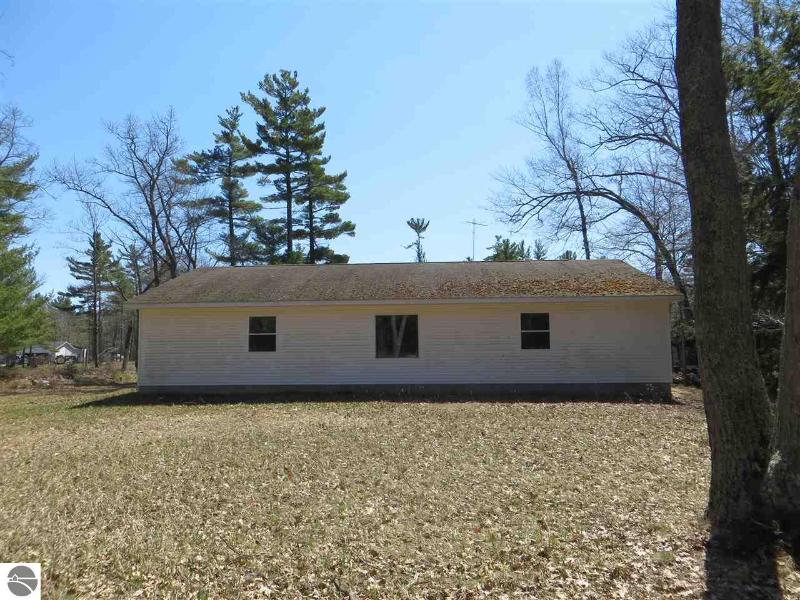 Listing Photo for 2083 N Us-23