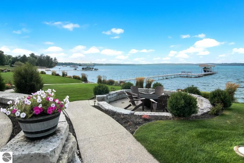 Listing Photo for 11328 Se Torch Lake Drive