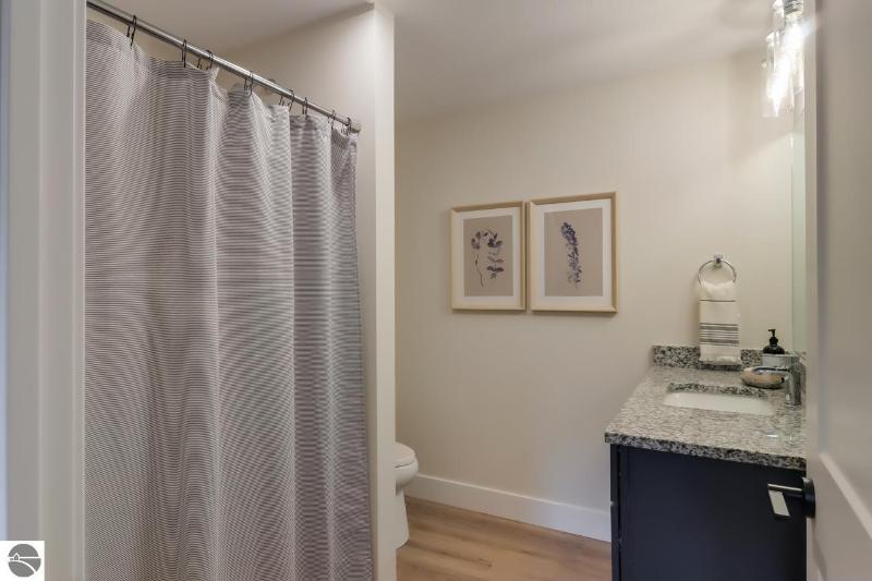 Listing Photo for 851 Carson Street 9
