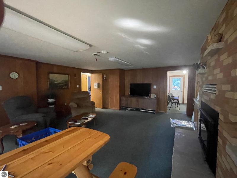 Listing Photo for 1070 W Houghton Lake Drive