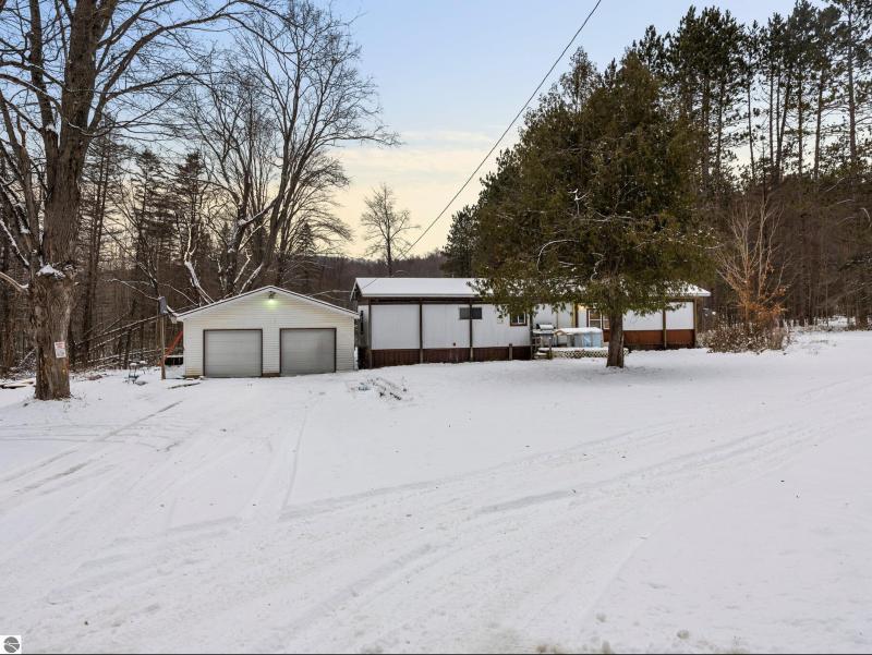 Listing Photo for 1210 Nw Wood Road
