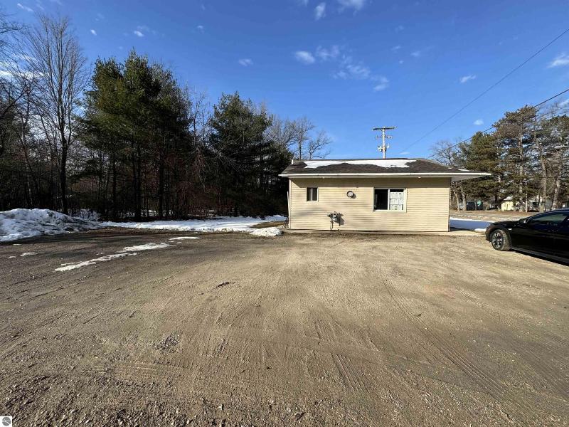 Listing Photo for 2228 Greenwood Road