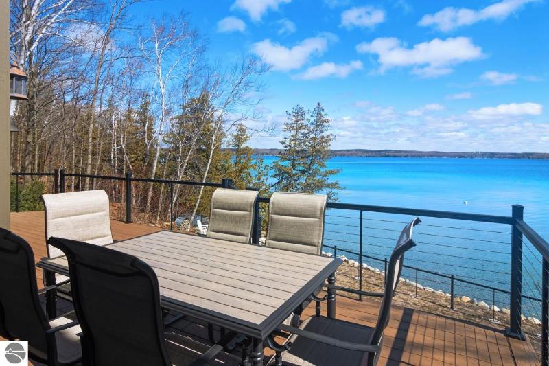 Listing Photo for 3901 Torch Lake Drive,nw