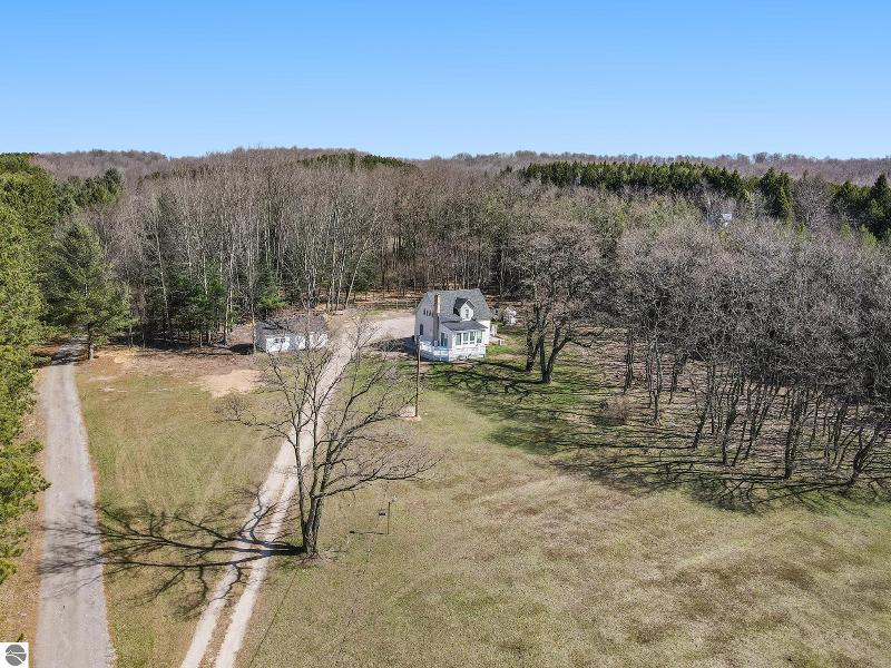 Listing Photo for 997 Airport Road