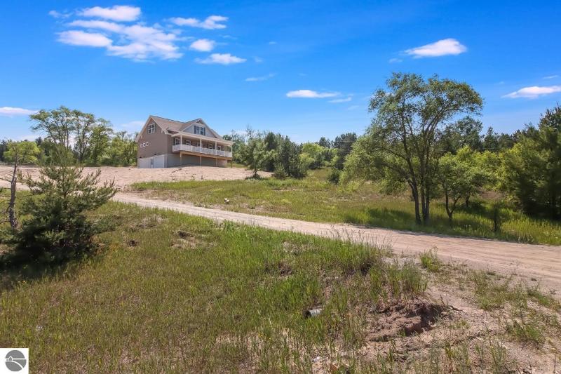 Listing Photo for 6460 E Duck Lake Road