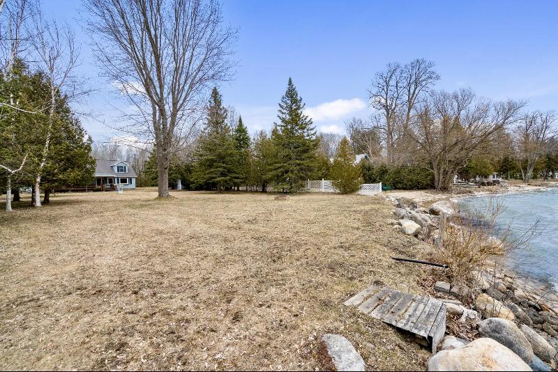 Listing Photo for 371 Foote Road