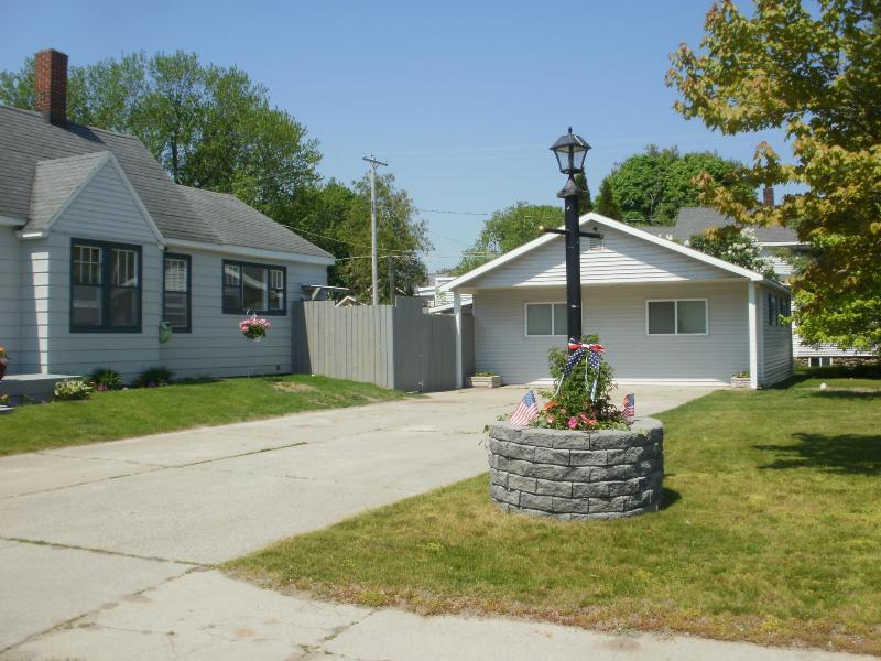 Listing Photo for 106 S C   Street