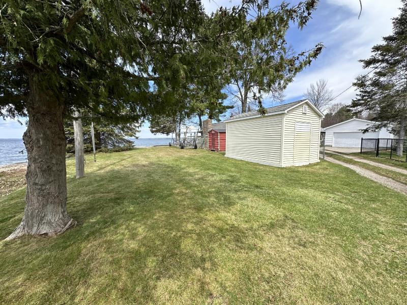 Listing Photo for 326 Kimberly Drive